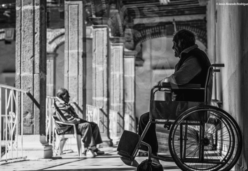 El abandono como método de la necropolítica