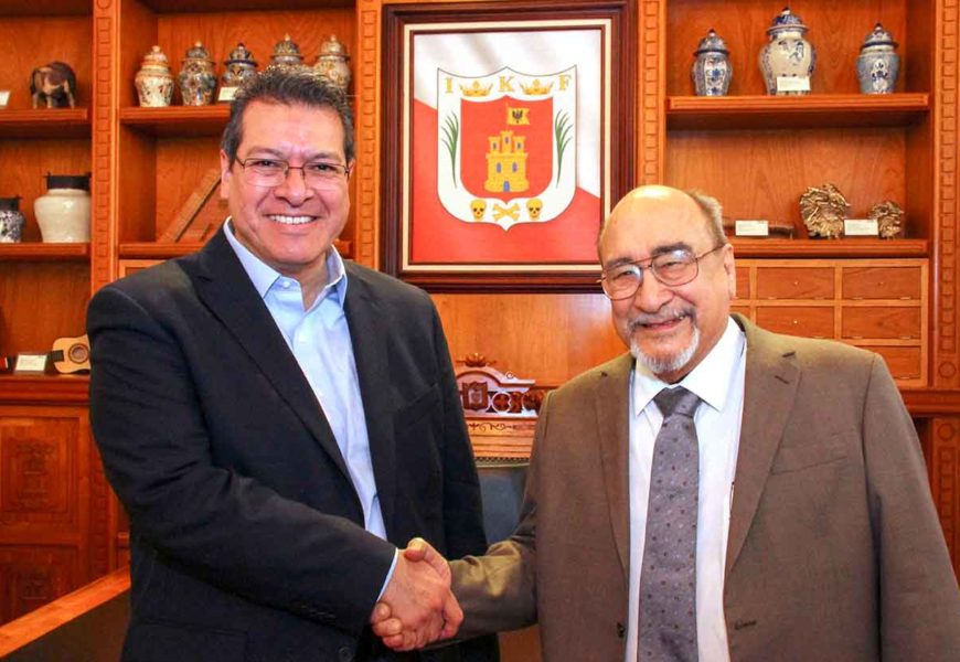 Marco Mena se reúne con Alfredo López Austin, investigador emérito de la UNAM