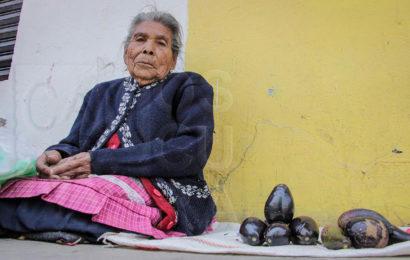 Doña Margarita, una de las últimas vendedoras de recaudo de la calle Libertad
