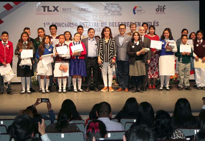 Encabeza Sandra Chávez premiación del Primer Concurso Estatal de Deletreo en Inglés