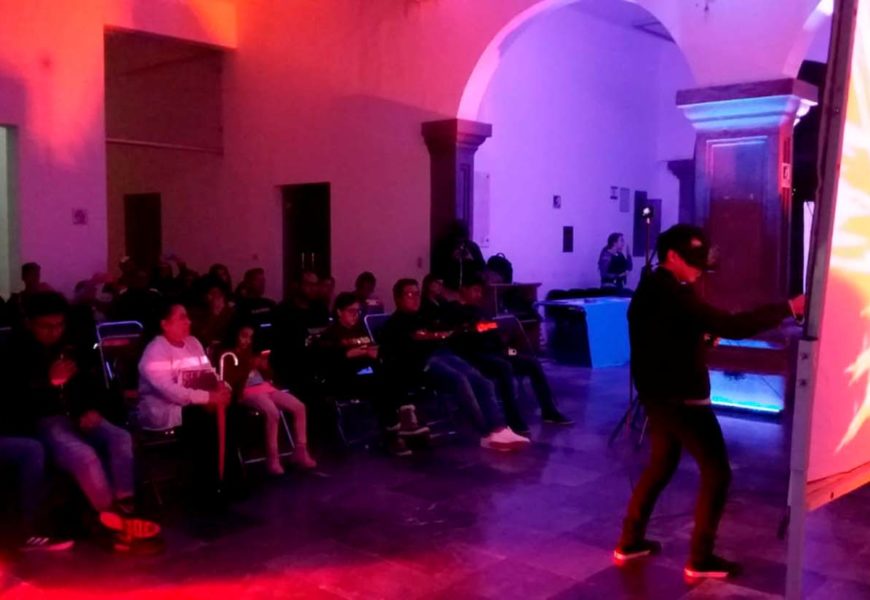 Creación digital envuelve a espectadores en La Colmena