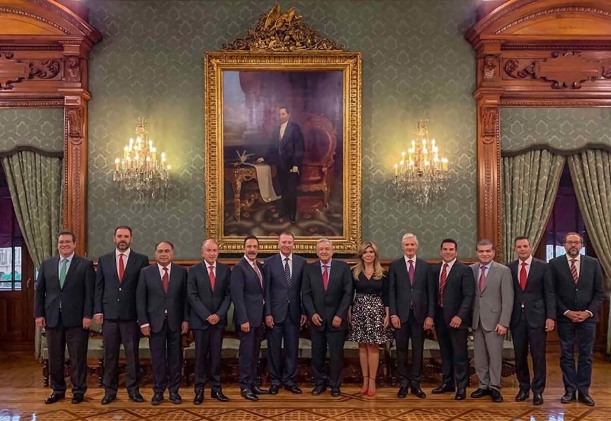 Marco Mena y Gobernadores se reúnen con el Presidente López Obrador Marco Mena y Gobernadores se reúnen con el Presidente López Obrador