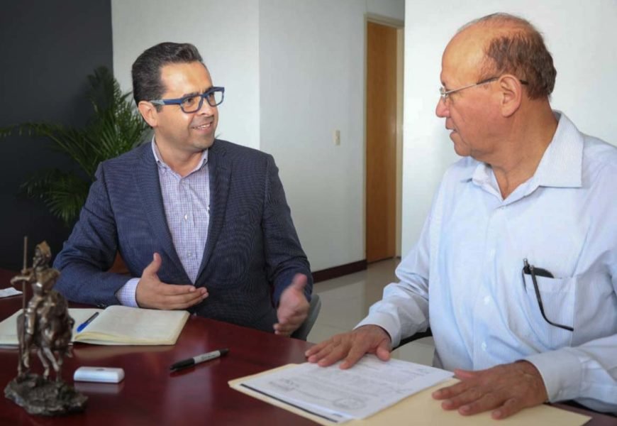 Dan continuidad a acciones para fortalecer perfil de egresados Dan continuidad a acciones para fortalecer perfil de egresados