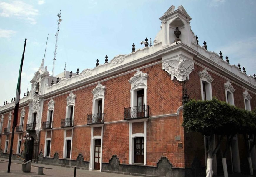 Gobierno del estado brindará apoyo integral a familia de personas fallecidas en Xaloztoc