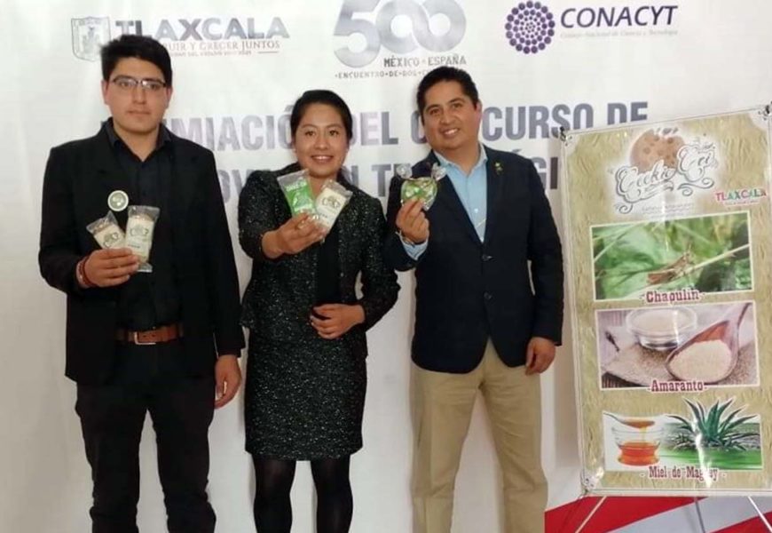 Alumnos del Tecnológico de Tlaxco crean galleta elaborada con chapulín y miel de maguey