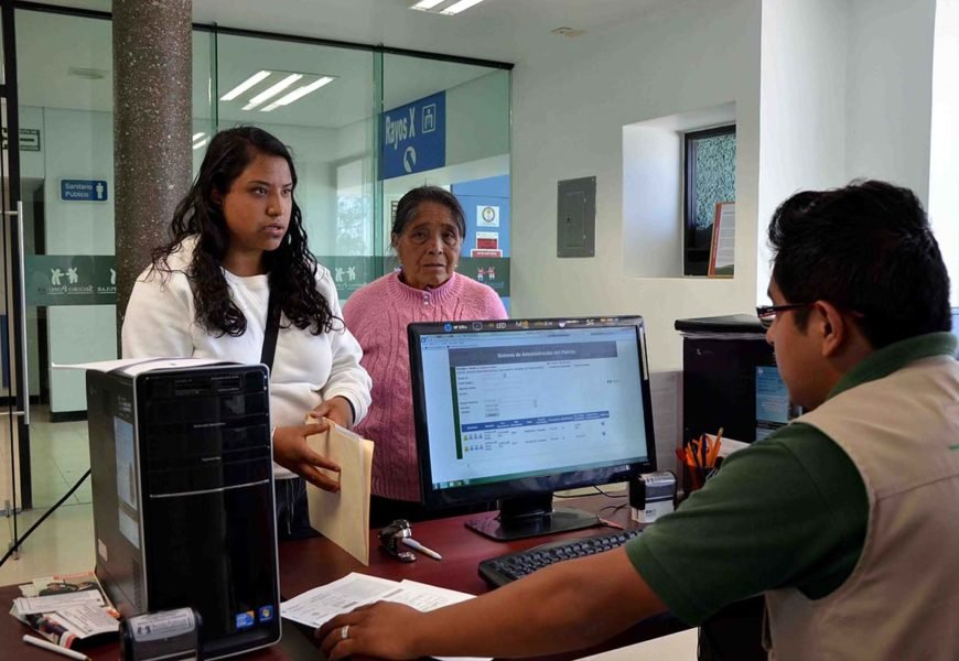 SESA garantiza acceso a servicios médicos a través del Seguro Popular