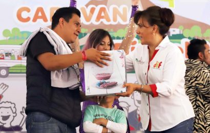 Sandra Chávez encabezó “Caravana Día del Padre” del DIF Estatal