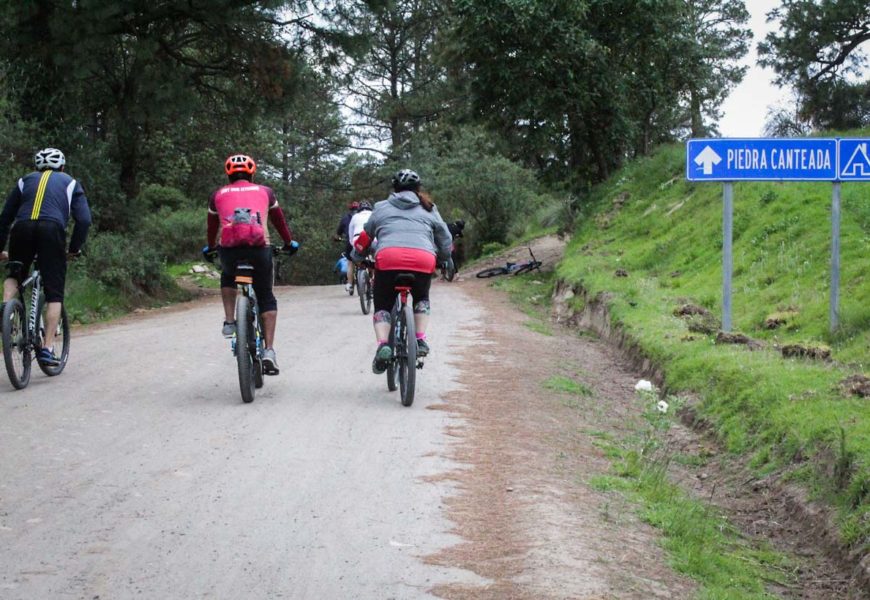 Realizan segundo Paseo Ciclista con avistamiento de luciérnagas en Nanacamilpa
