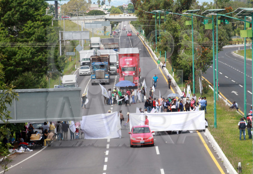 Organizaciones campesinas realizaron bloqueos de carreteras en la entidad