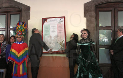 Gobernador Marco Mena fijó Bandos Solemnes de fiestas patrias en la capital del estado