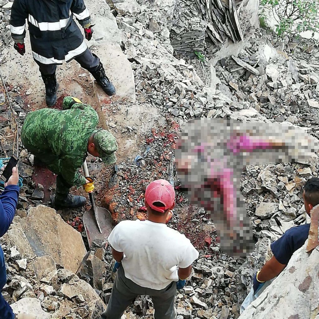 Dos hombres perdieron la vida tras derrumbe en una cantera de Emiliano Zapata