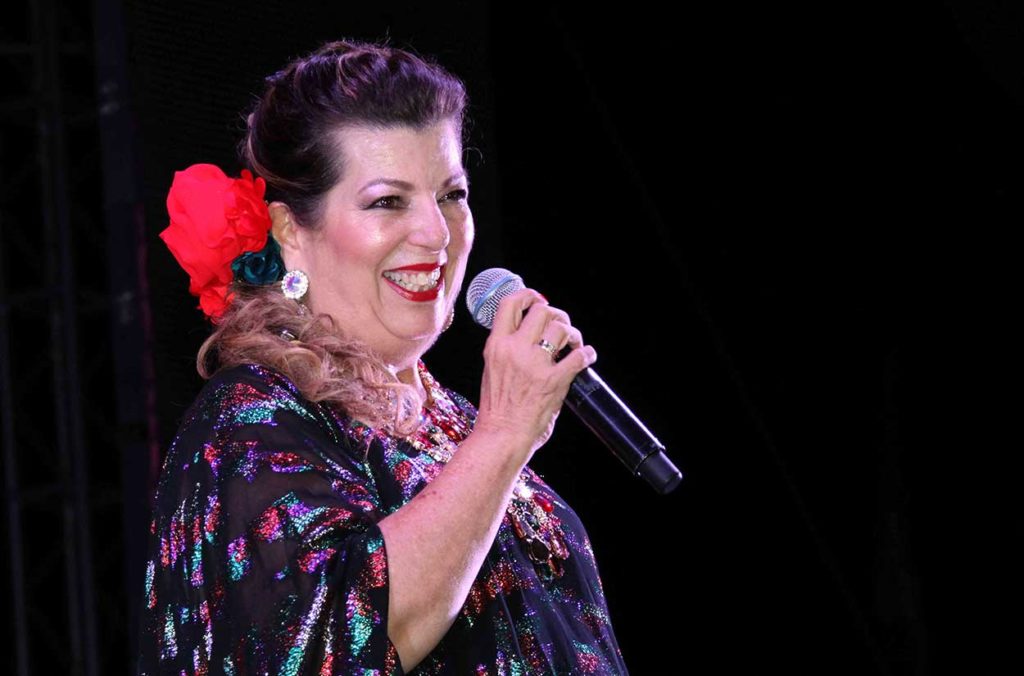 Margarita “La Diosa de la Cumbia“ deleitó a tlaxcaltecas con concierto de Noche Mexicana