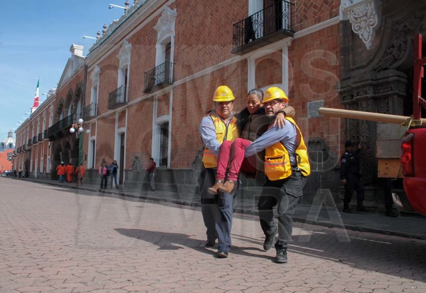 Efectúan simulacro previo al que se realizará el próximo 19 de septiembre en Tlaxcala Efectúan simulacro previo al que se realizará el próximo 19 de septiembre en Tlaxcala