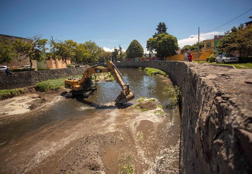 Inicia Secoduvi trabajos de desazolve del río Zahuapan