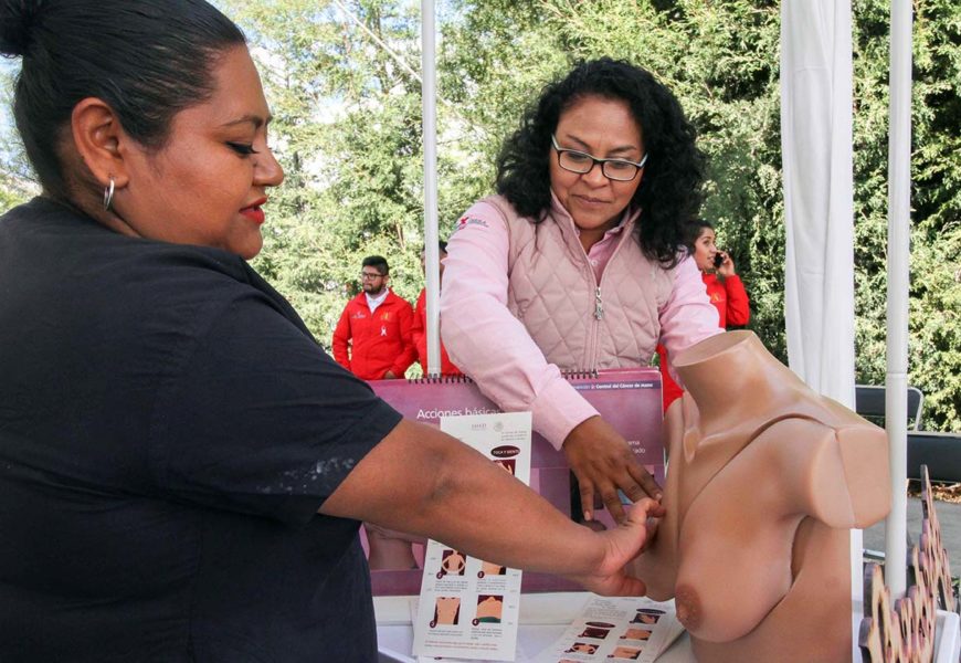 Encabeza Sandra Chávez encuentro de sensibilización sobre cáncer de mama