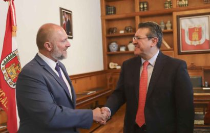 Se reúne Marco Mena con embajador de Hungría