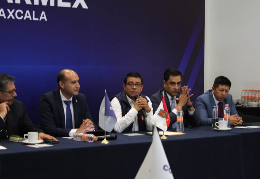 Participa Enrique Padilla Sánchez en panel de Coparmex