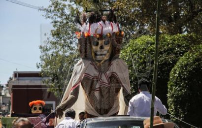 Se realiza desfile del 34 Festival Internacional de Títeres en Tlaxcala