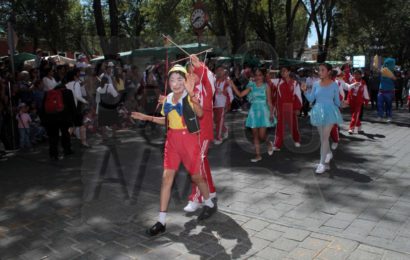 Se realizó desfile del 34 Festival Internacional de Títeres «Rosete Aranda»