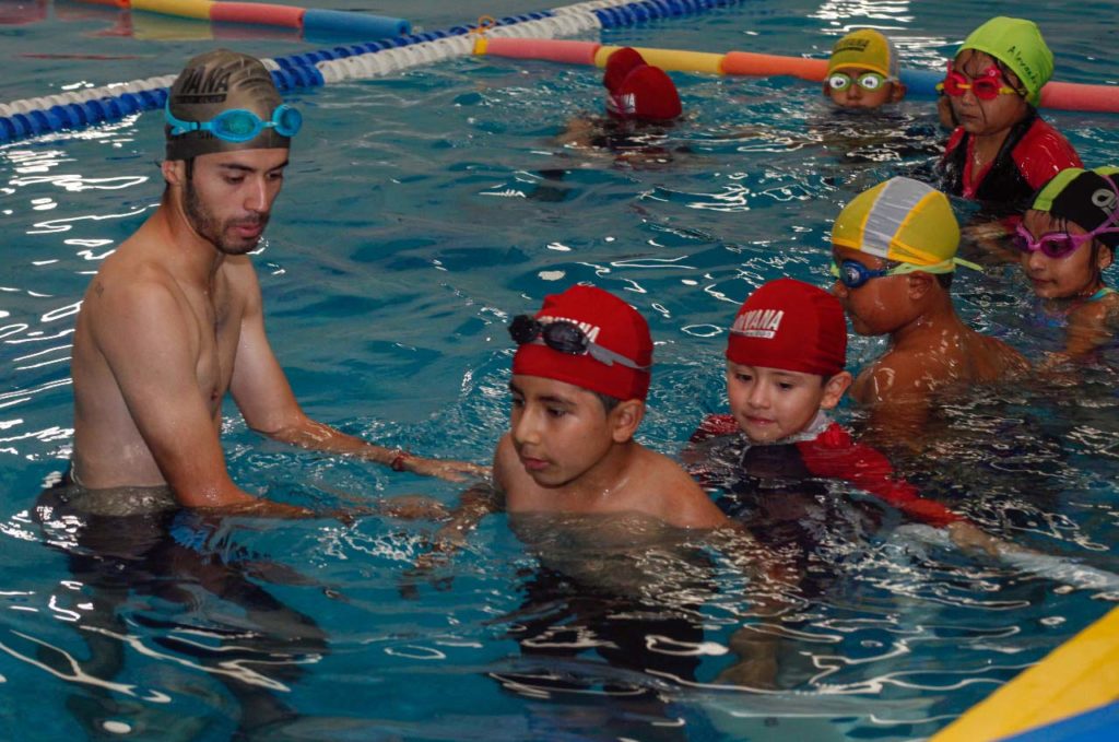 Inicia SEPE programa de natación escolar