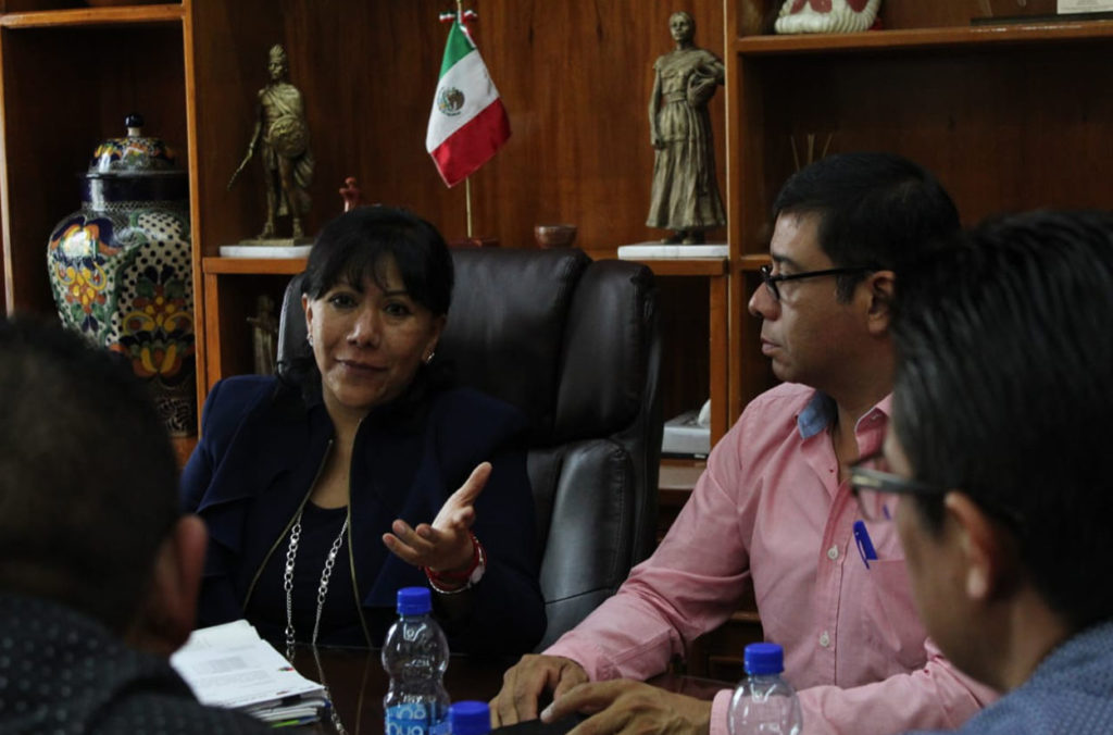 En reunión de trabajo la alcaldesa Anabell Avalos Zempoalteca y el maestro Enrique Padilla Sánchez, rector de la UPTx, acordaron colaborar en el proyecto.
