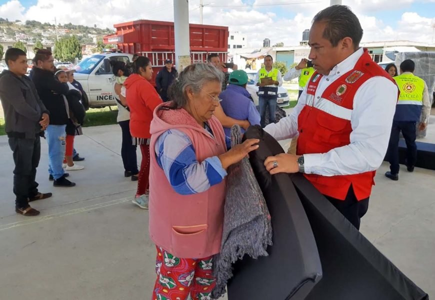 Insumos a familias de Teacalco distribuye CEPC Insumos a familias de Teacalco distribuye CEPC