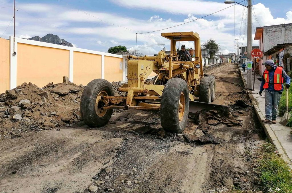 Rehabilita Secoduvi carretera que comunica a Cuaxomulco y Santa Cruz Tlaxcala