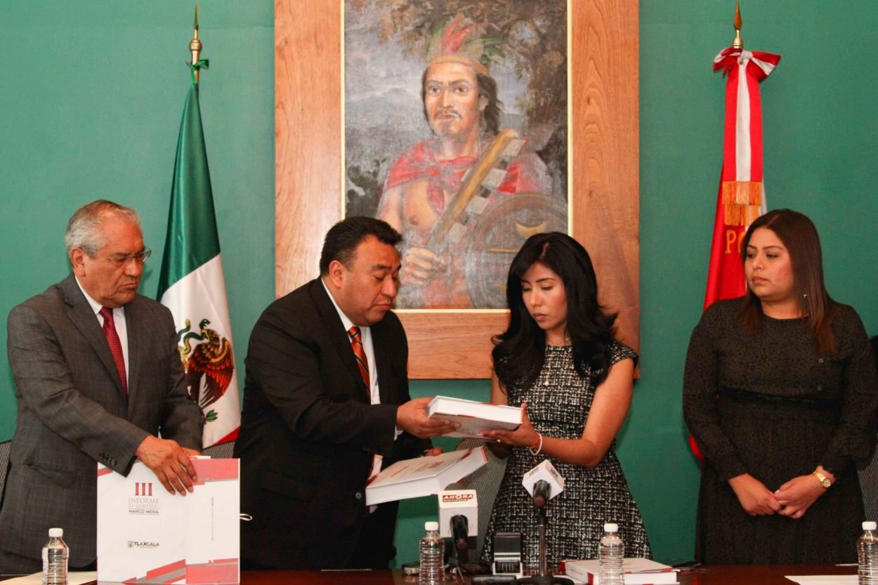 Entrega Segob III informe de gobierno a nombre del Ejecutivo del Estado ...