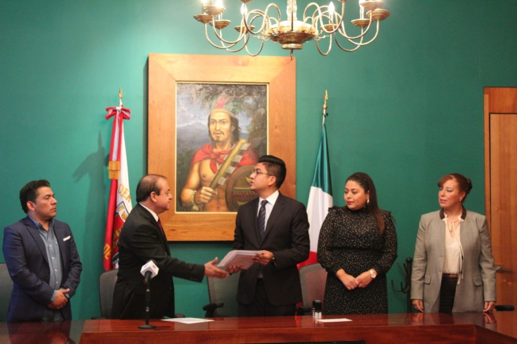 Mario de Jesús Jiménez Martínez, presidente del Tribunal Superior de Justicia hizo entrega al congreso del Informe Anual de Actividades 2019.