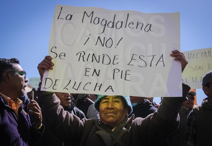 Se manifiestan habitantes de la Magdalena Tlaltelulco por conflicto territorial con Chiautempan