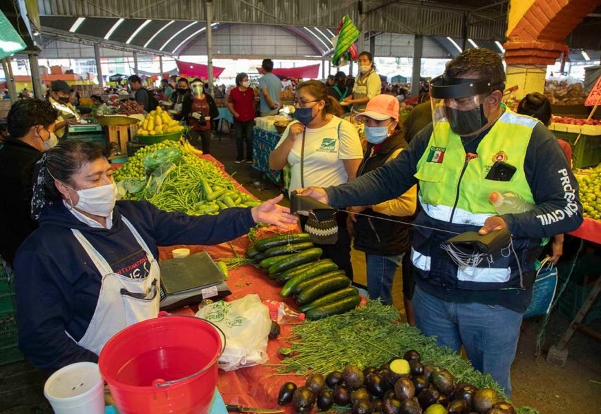 Gobierno del Estado instala filtros sanitarios en tianguis dominicales