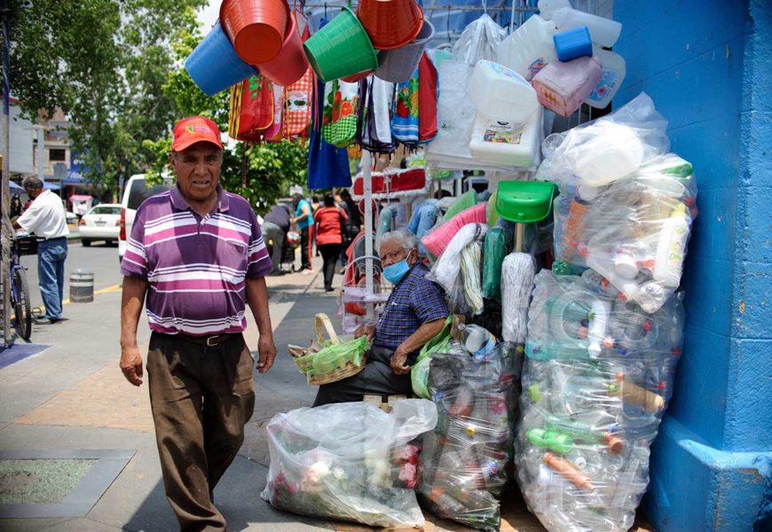 Vendedores de Apizaco viven al día: sin otras fuentes de ingreso o apoyo del gobierno
