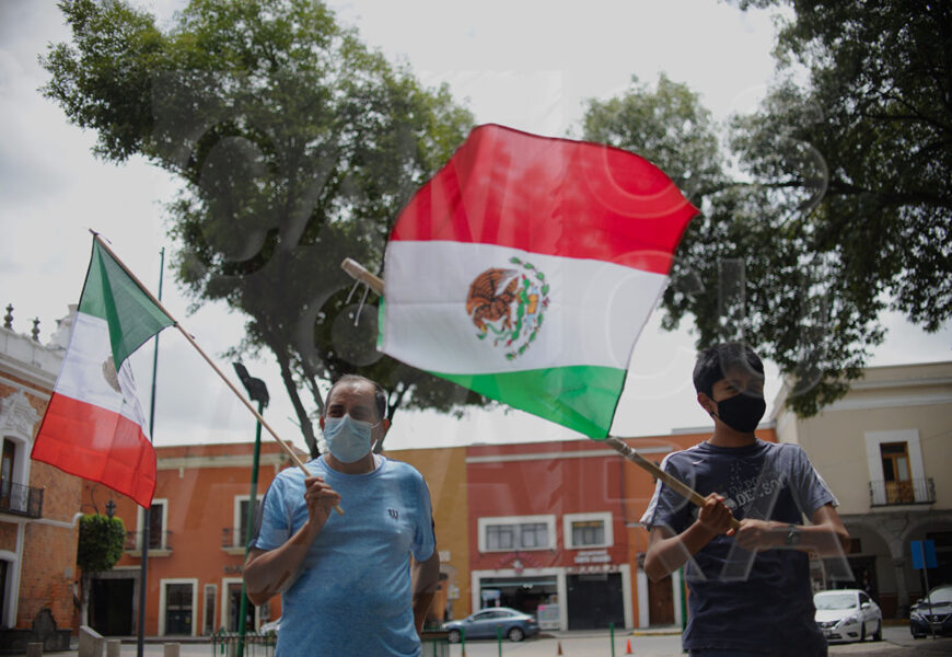 Integrantes de FRENA se manifiestan en Tlaxcala