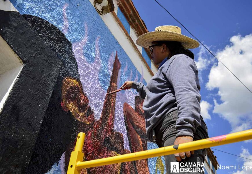 Liberación femenina y pérdida del miedo a través del muralismo: Daniela Bonilla