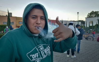 Se manifiestan en Tlaxcala a favor de la legalización de la marihuana