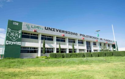 Firman Uptrep y empresa MBN convenio para vincular estudiantes con el sector privado