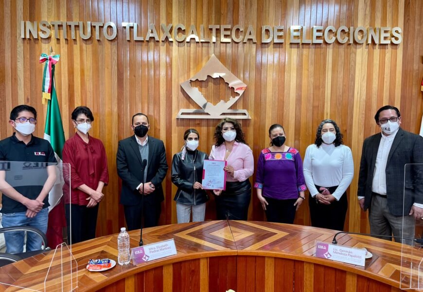 Recibe Alejandra Ramírez constancia de diputada local por la representación proporcional