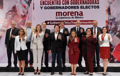 Cuéllar Cisneros firma Carta Compromiso por la 4T
