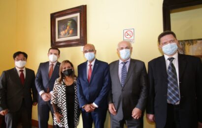 Invita Lorena Cuéllar a diplomáticos para invertir en Tlaxcala