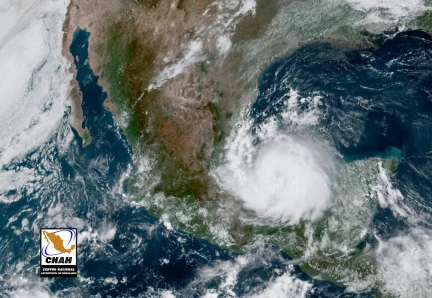 Huracán Grace pasará por zona centro del país, tocará Tlaxcala en las próximas horas