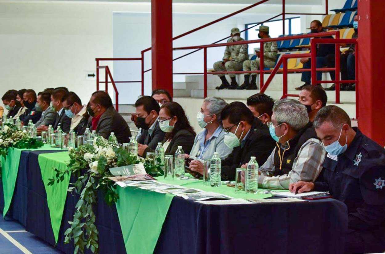Participa alcaldesa de Yauhquemehcan en reunión del Consejo Estatal de Seguridad