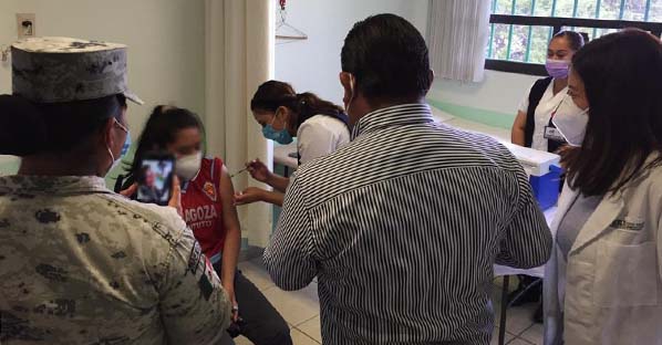 Vacunan a ocho menores en Tlaxcala contra la Covid-19 en Tlaxcala por mandato judicial