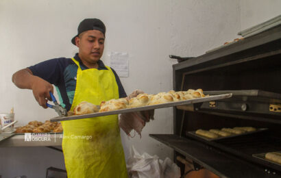 Juventud y tradición en la «Panadería Luna»