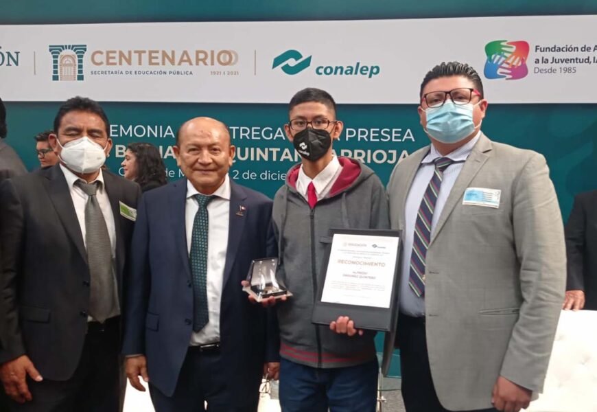 Recibe alumno de CONALEP, plantel Amaxac, presea Bernardo Quintana Arrioja 2021 Recibe alumno de CONALEP, plantel Amaxac, presea Bernardo Quintana Arrioja 2021