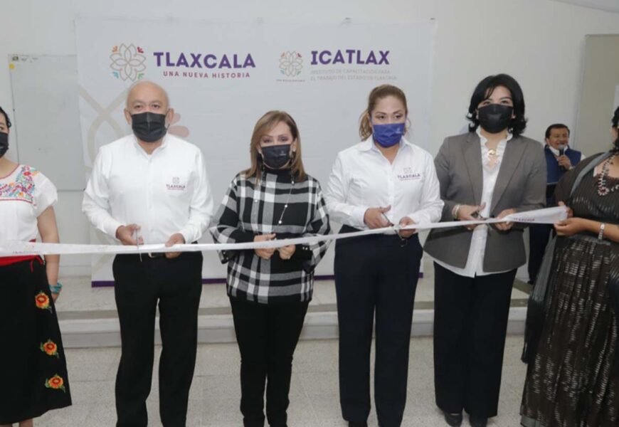 Inauguró Lorena Cuéllar primer curso de lengua náhuatl del ICATLAX Inauguró Lorena Cuéllar primer curso de lengua náhuatl del ICATLAX