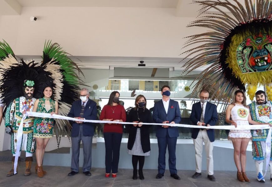 Inauguró Lorena Cuéllar Hotel «Holiday Inn» en Atlihuetzia