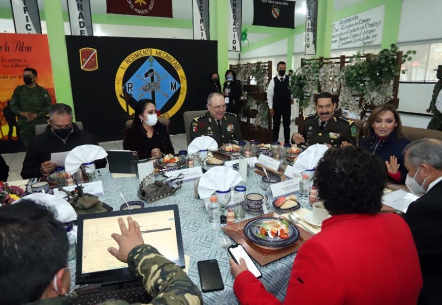 Encabezó Lorena Cuéllar Mesa de Seguridad en la 23 Zona Militar Encabezó Lorena Cuéllar Mesa de Seguridad en la 23 Zona Militar