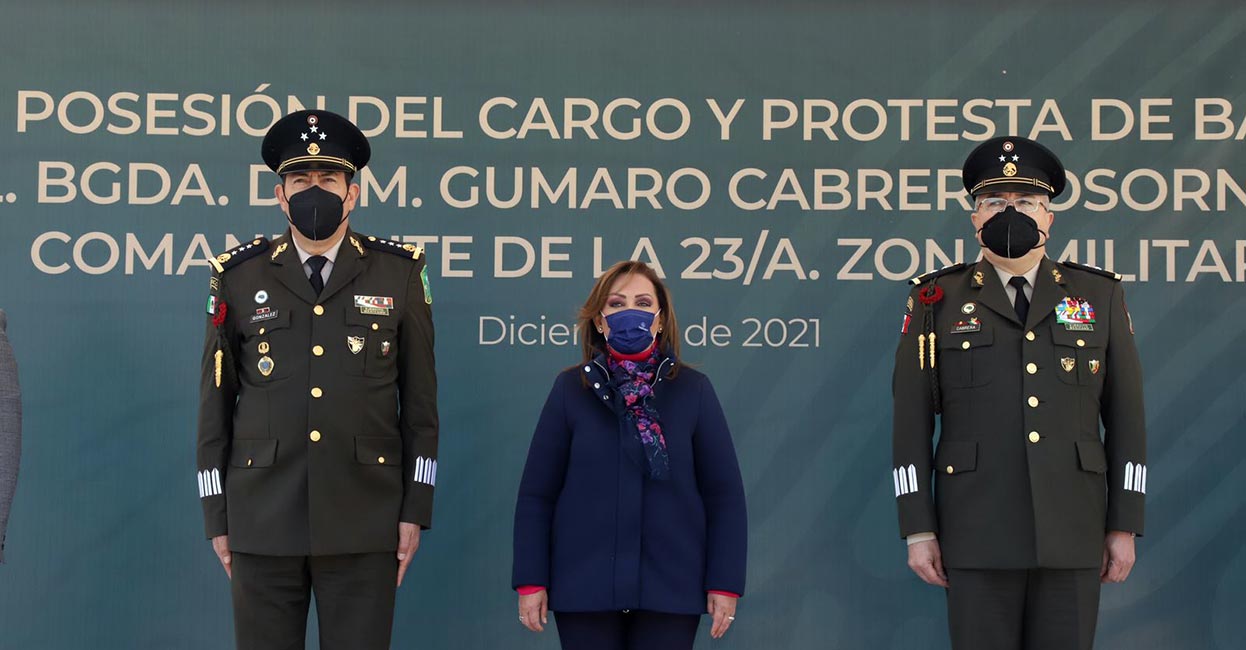 Presenció Lorena Cuéllar toma de posesión y protesta del nuevo mando de la 23 Zona Militar