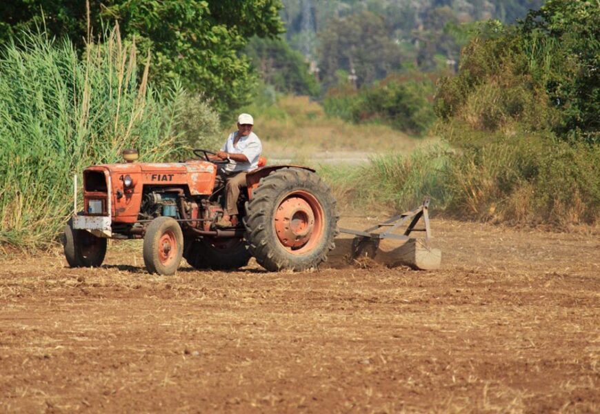 Atiende gobernadora deuda histórica con el campo tlaxcalteca