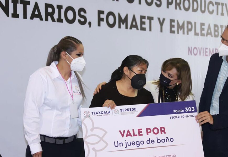 ENTREGÓ LORENA CUÉLLAR APOYOS PRODUCTIVOS, COMUNITARIOS Y DE EMPLEABILIDAD